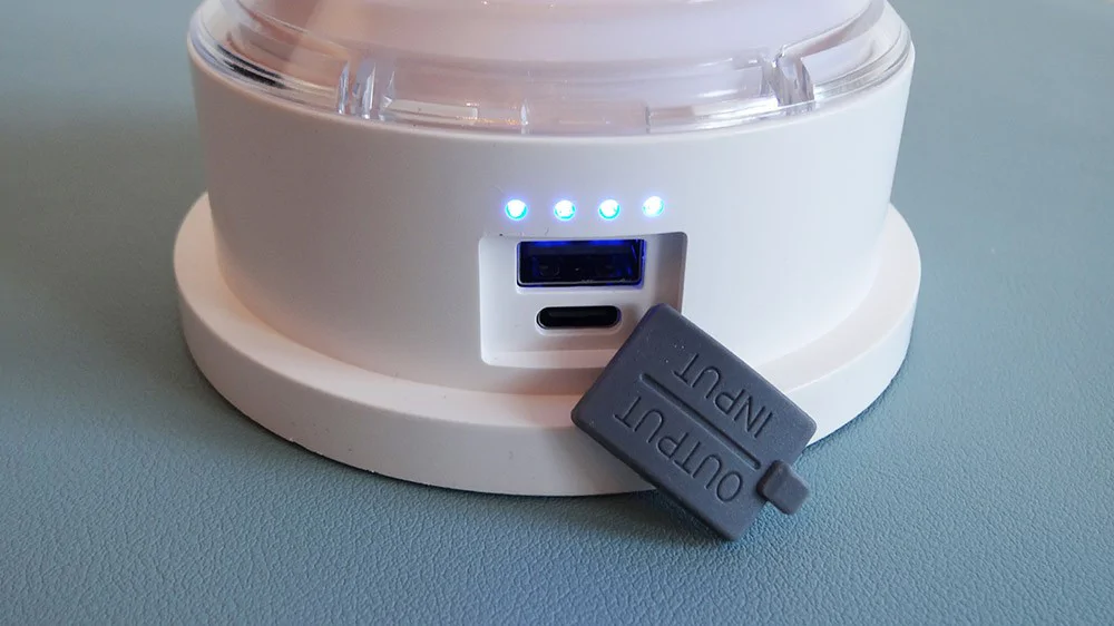 LED-es tölthető kemping lámpa be és kimenet