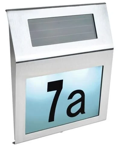 Napelemes LED házszámtábla - automatikus világítás és könnyű felszerelés a tökéletes láthatóságért