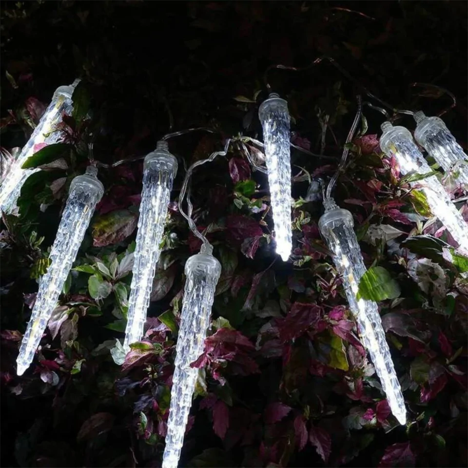 Hidegfehér kültéri olvadó jégcsap fényfüzér 8x50cm, 8 részes