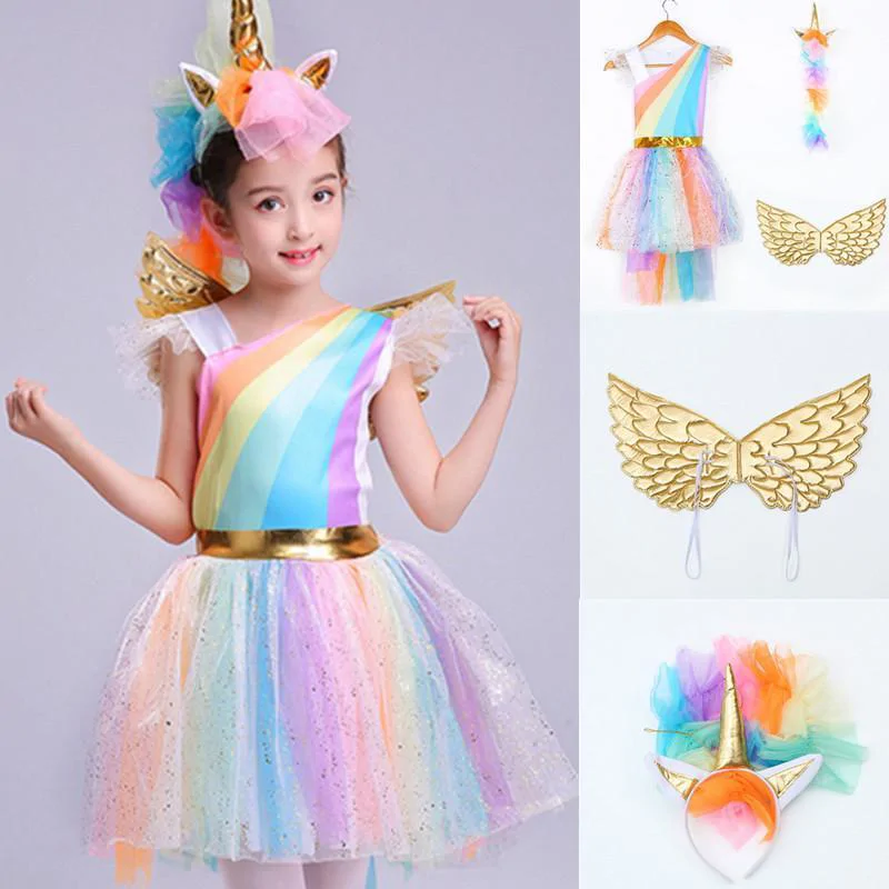 Farsangi unikornis jelmez kislányoknak szivárványszínű ruhával, fejdísszel és szárnyakkal - M méret - 120 cm magasságra