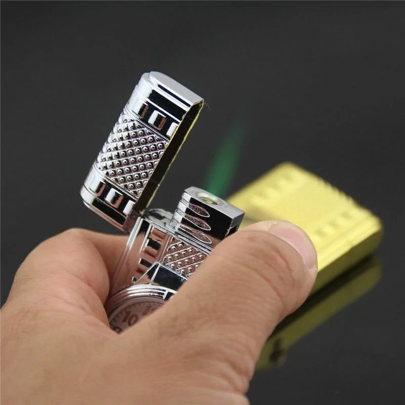 2in1 zsebóra és újratölthető vihargyújtó színes világítással ezüst színű - 7 x 3,5 cm