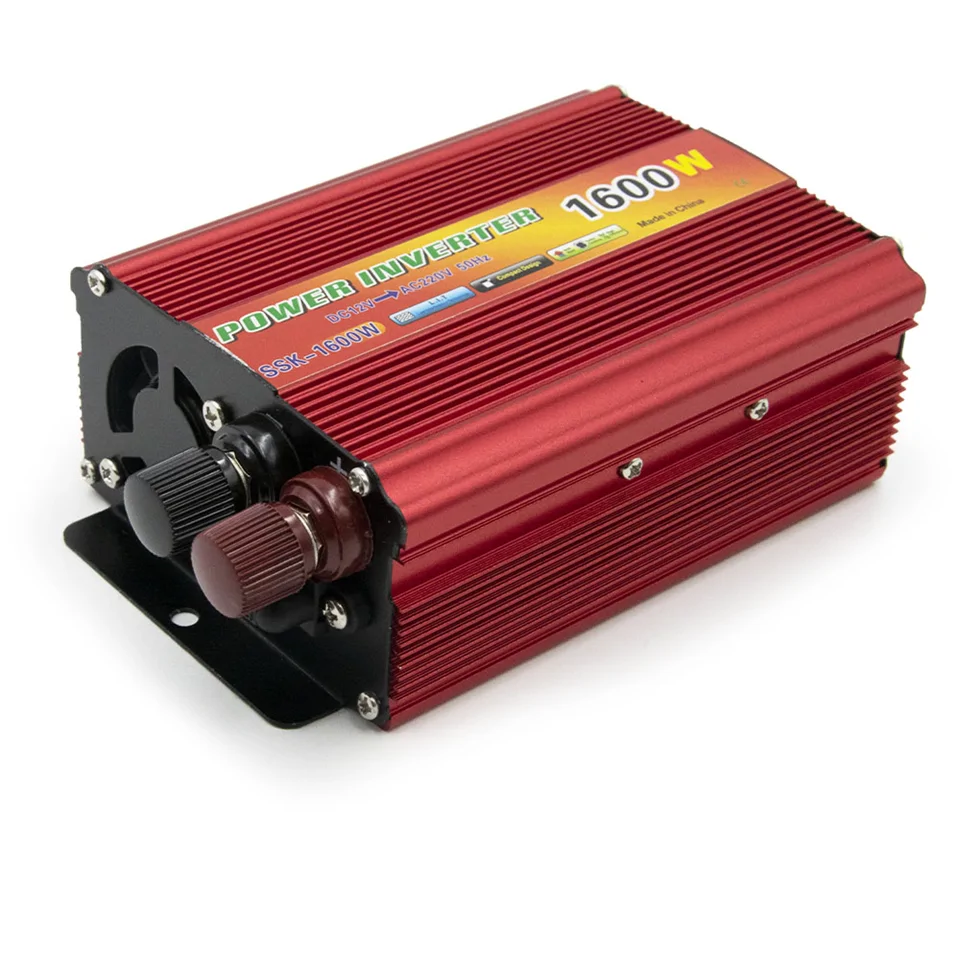 Feszültségátalakító inverter szivargyújtós csatlakozóval és túlterhelés elleni védelemmel - napelem rendszerekhez és autóba - 1600W