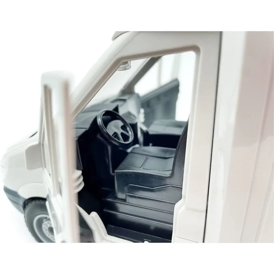 Világító és zenélő, lószállító kocsi kinyitató ajtókkal és játék lóval - 26 x 12 x 9 cm - fehér