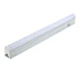 700 lumen fényerejű, 57 cm-es T5 LED fénycső armatúrával és hálózati csatlakozóval 8W