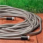 Strapabíró és tartós kerti locsolócső rozsdamentes acélból - időjárás-, nyomás- és UV-sugárzás álló, gubancmentes slag - 30 m