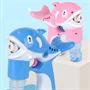 Delfin formájú, automata buborékfújó játékpisztoly