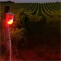 Vezeték nélküli, mozgásérzékelős, szolár riasztó jelzőfénnyel és szirénával