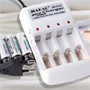 Univerzális elemtöltő + 4 db tölthető 2100mAh ceruza akku